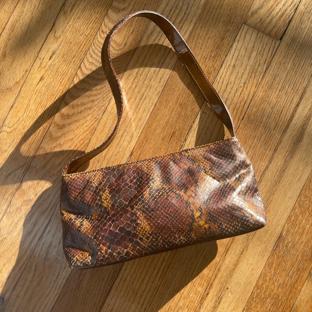 Vintage shoulder bag